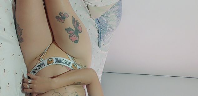 Model - SaraPortsmans mamada