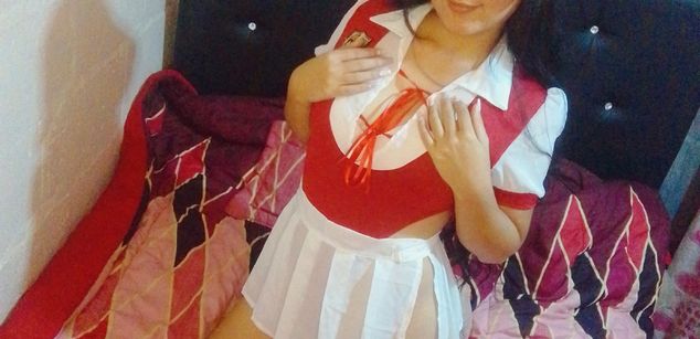 Model - Victoria Lucia feet