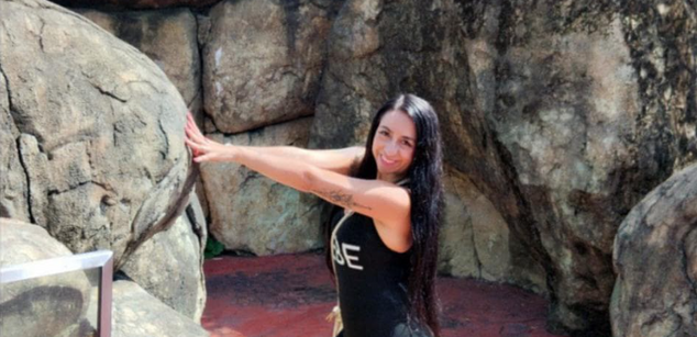 Model - Marianee_Rousse tacones