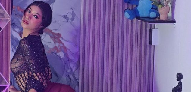 Model - LissaWild submissive