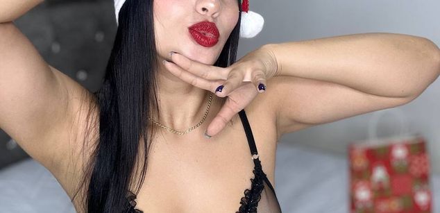 Model - April Silver fastresponse