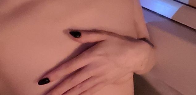 Model - Lady Biscuit teen