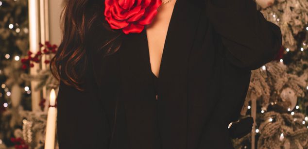 Model - ChristinaMilk brunette