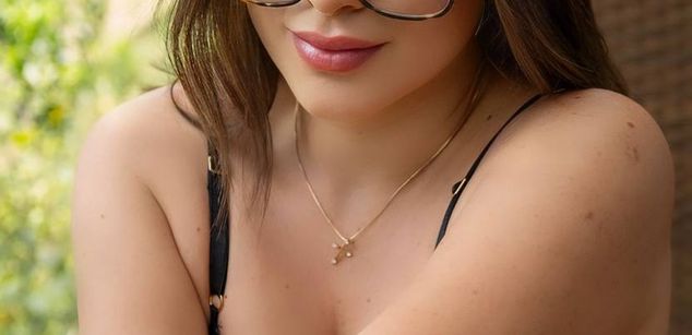 Model - Valeria Nova ASS