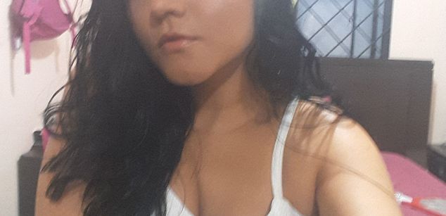 Model - anniemiau Oral