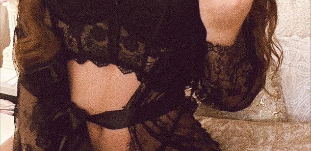 Model - Kendal Rossie MILK