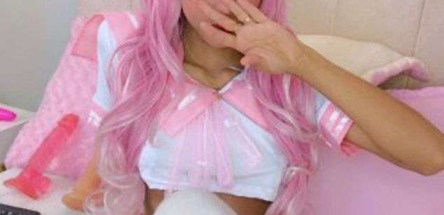 Model - DulceDeseoX rollpaly