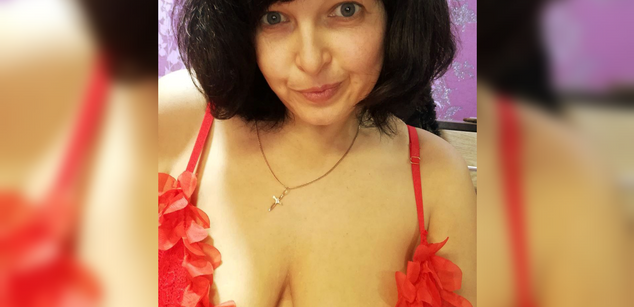 Model - Luna classylady