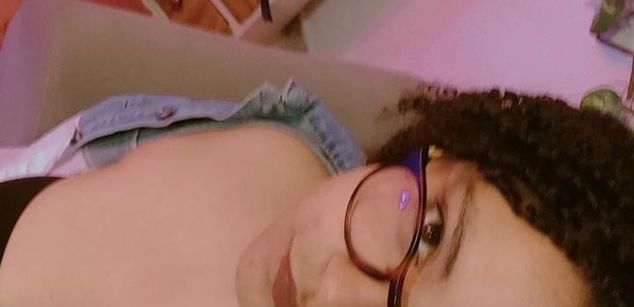 Model - NoaVega young