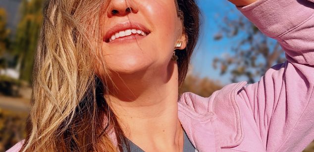 Model - Joanna bigass