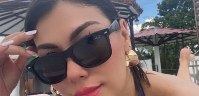 Model - IvanaMoire_ cum