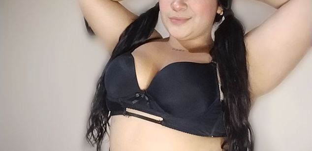 Model - Britney Cataleya domitation