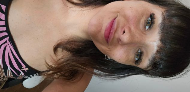 Model - Claire Domina joi