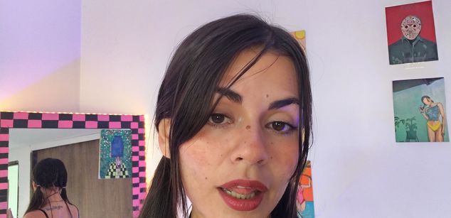 Model - call me bluee skinny