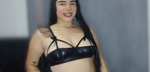 Model - Nathasha Angie Striptease