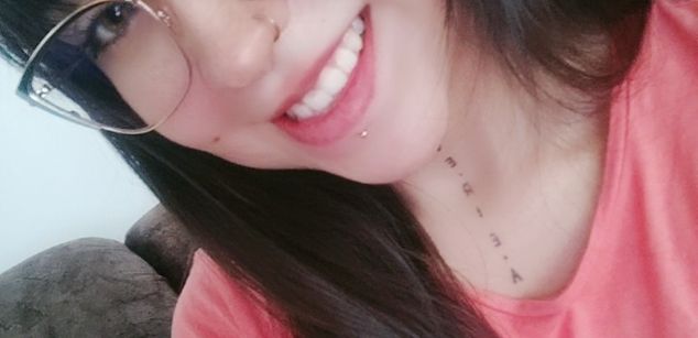 Model - ADA MILAN squirt