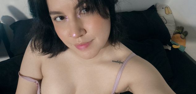 Model - ValMoonlight squirt