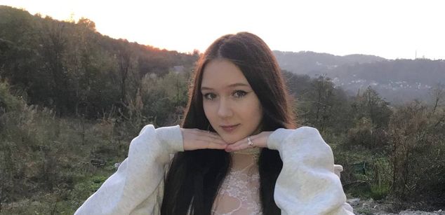 Model - GiannaSky 18