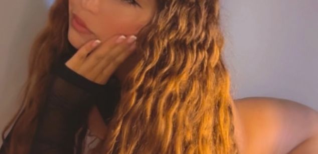 Model - Emiliegolds BDSM