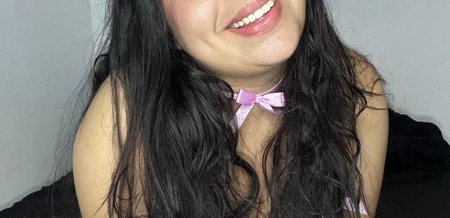 Model - Sammy bigass