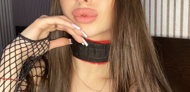 Model - Miss Nika fastresponse