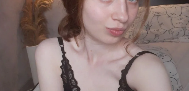 Model - Camilla natural