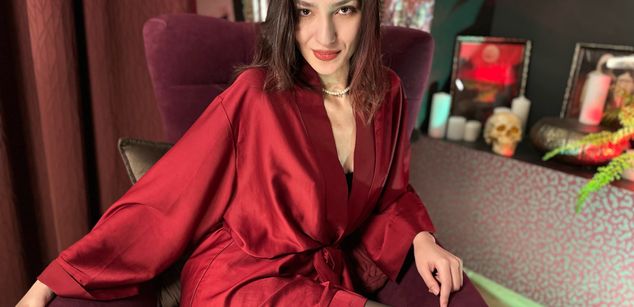 Model - Roxalana cuckold