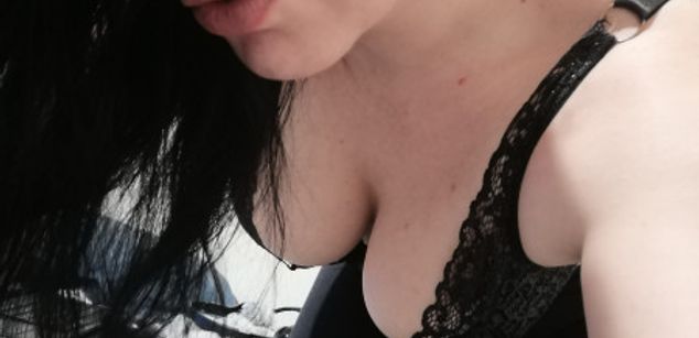 Model - Giselle heels