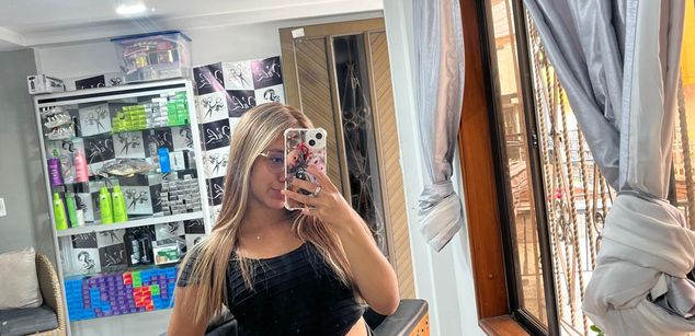 Model - MelanieRoah taboo