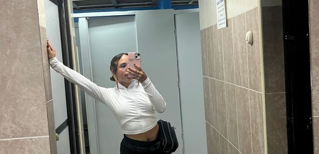 Model - MelanieRoah taboo