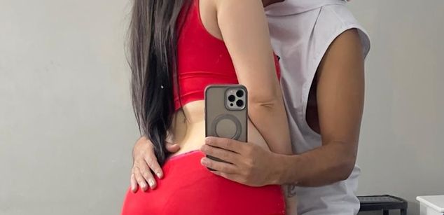 Model - ArianaAndDave humillation