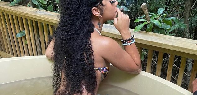 Model - NaughtyslutX Toys