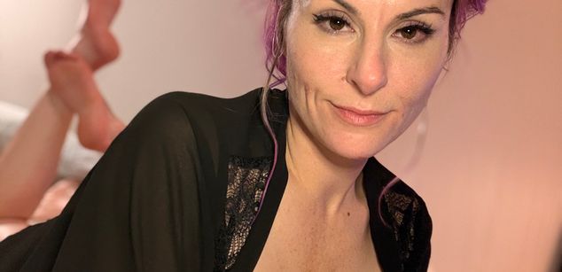 Model - Lana Deluxe GFE