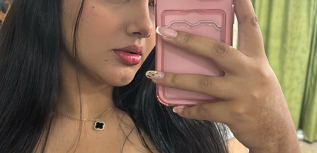 Model - AmaliaDalton young