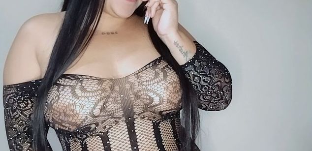 Model - Britney Cataleya domitation