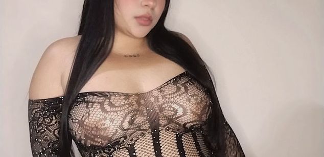 Model - Britney Cataleya domitation