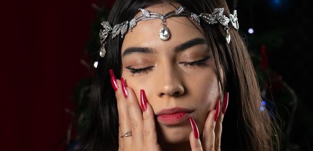 Model - KatherinJohns COLOMBIA