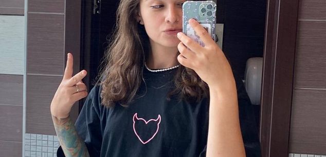 Model - Erica bignipples