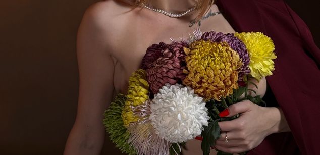 Model - AngieShaen femdom