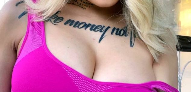 Model - AmmyDanger squirt