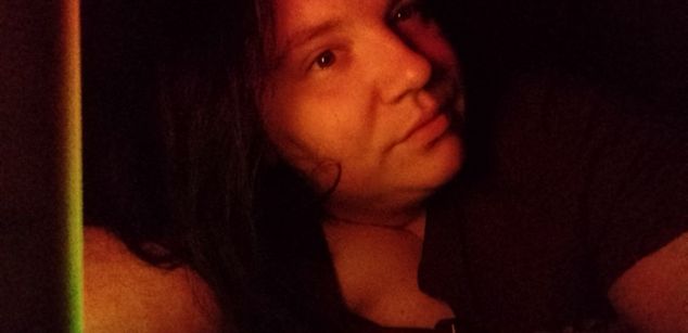 Model - Alexandra_Ray young