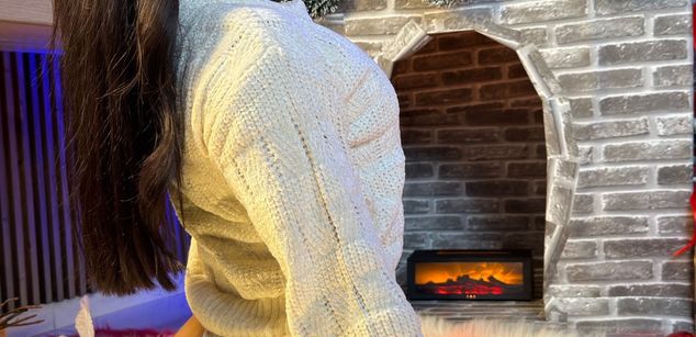 Model - Stephanie Harlow CEI