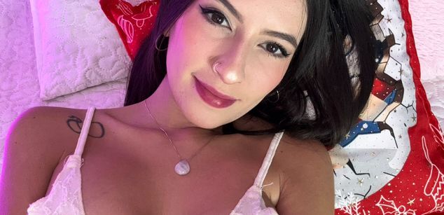 Model - Luna Carter Slave