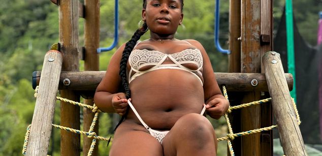 Model - Nany Moreno BBW