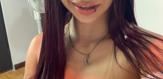 Model - Kim Luna teen