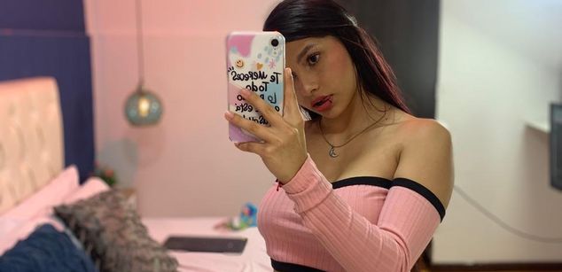 Model - Kim Luna teen