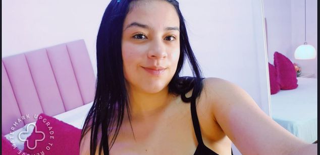 Model - Amy Ferreira bigboobs