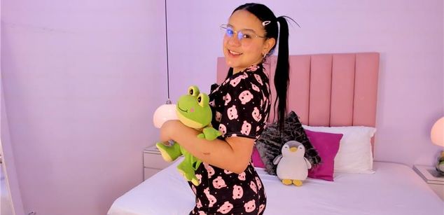 Model - Amy Ferreira bigboobs