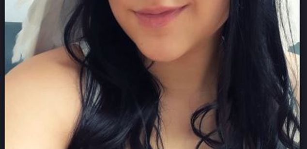 Model - Amy Ferreira bigboobs