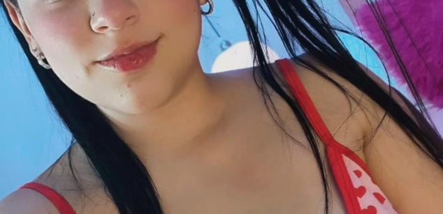 Model - Amy Ferreira bigboobs